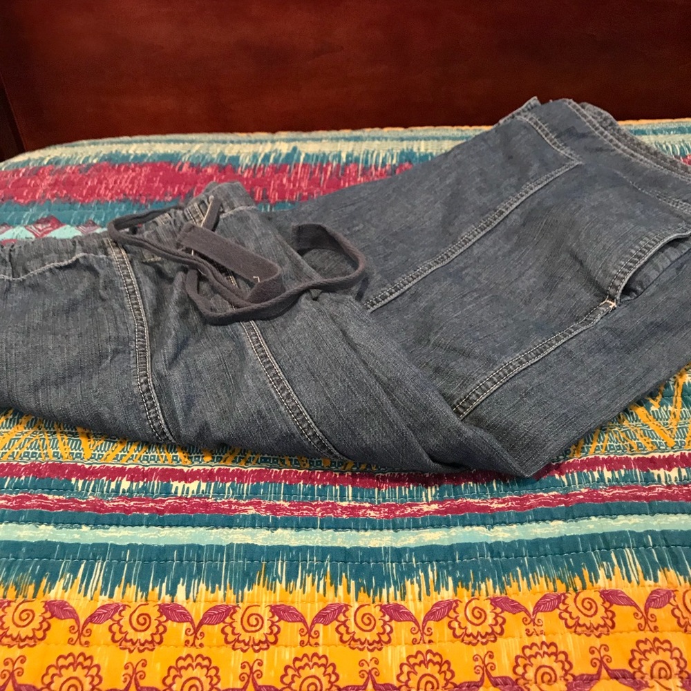 Women’s New York Company Capris